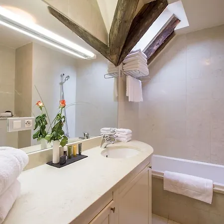 Miss Sophie's Charles Bridge 4* Prague