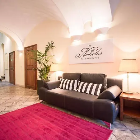 Miss Sophie's Charles Bridge 4* Prague