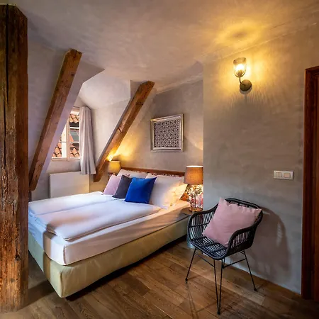 Hotel Miss Sophie's Charles Bridge Prague