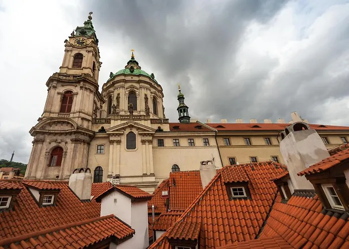 Miss Sophie's Charles Bridge 4*