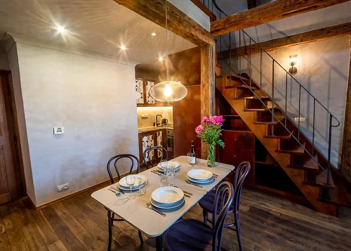 Miss Sophie's Charles Bridge 4*