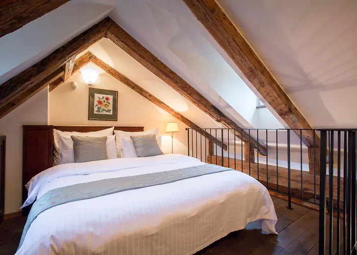 Miss Sophie's Charles Bridge Hotel