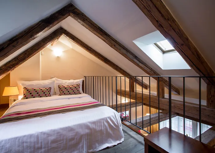 Miss Sophie's Charles Bridge 4*