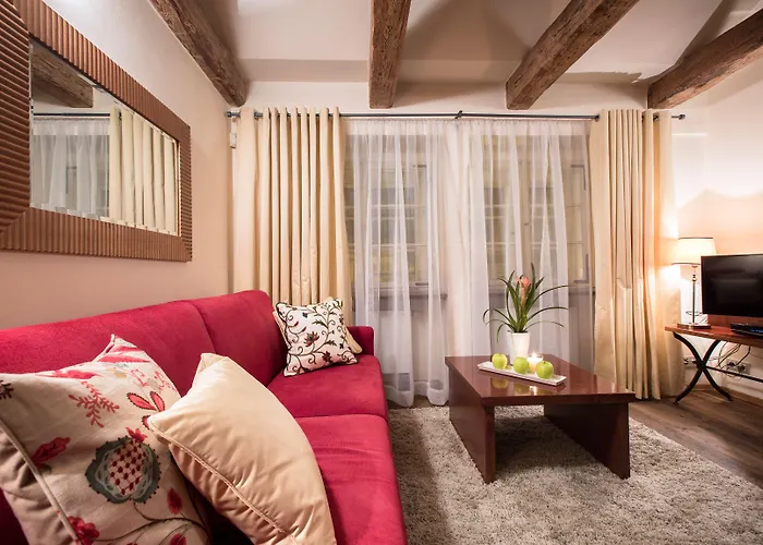 Miss Sophie's Charles Bridge 4*