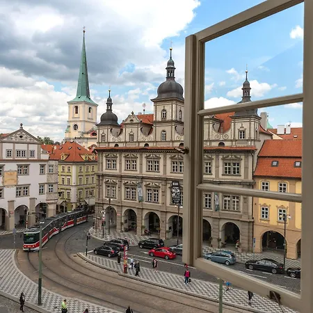 Miss Sophie's Charles Bridge Praha